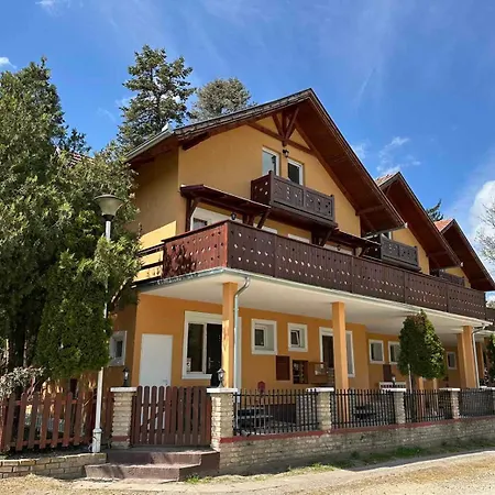 Kruna Palica Vendégház 3*